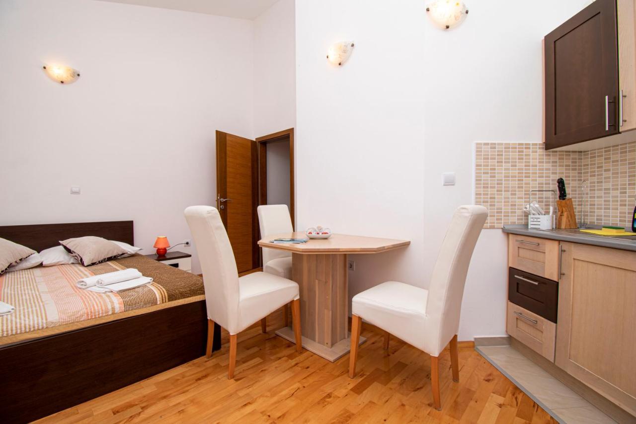 Lotusapart Premantura Extérieur photo
