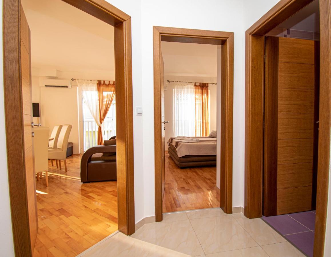 Lotusapart Premantura Extérieur photo