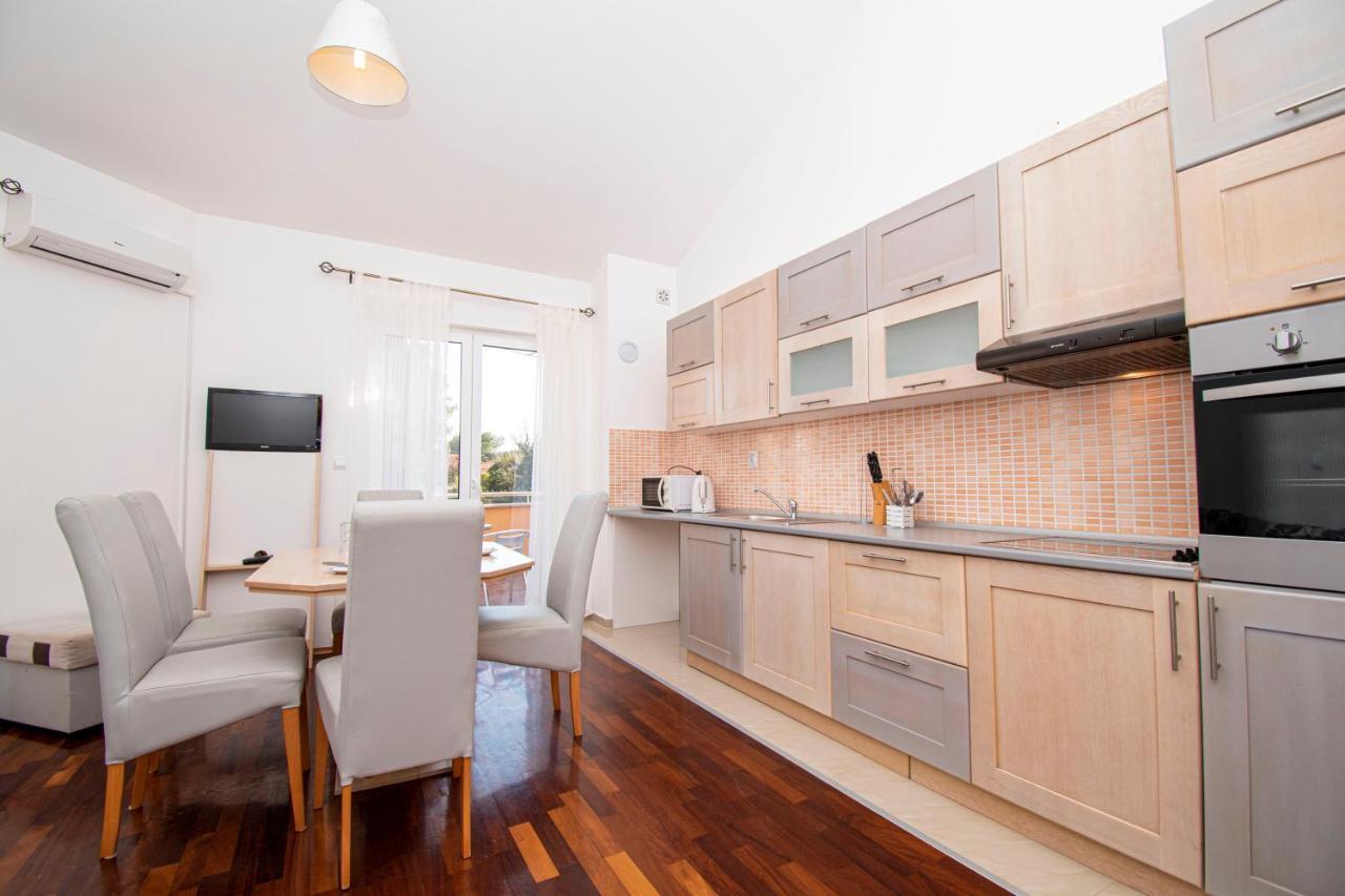 Lotusapart Premantura Extérieur photo