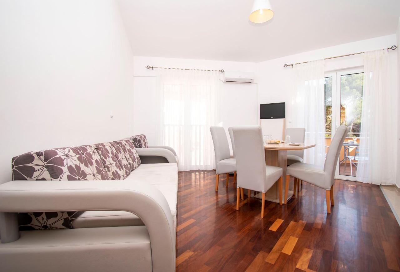Lotusapart Premantura Extérieur photo