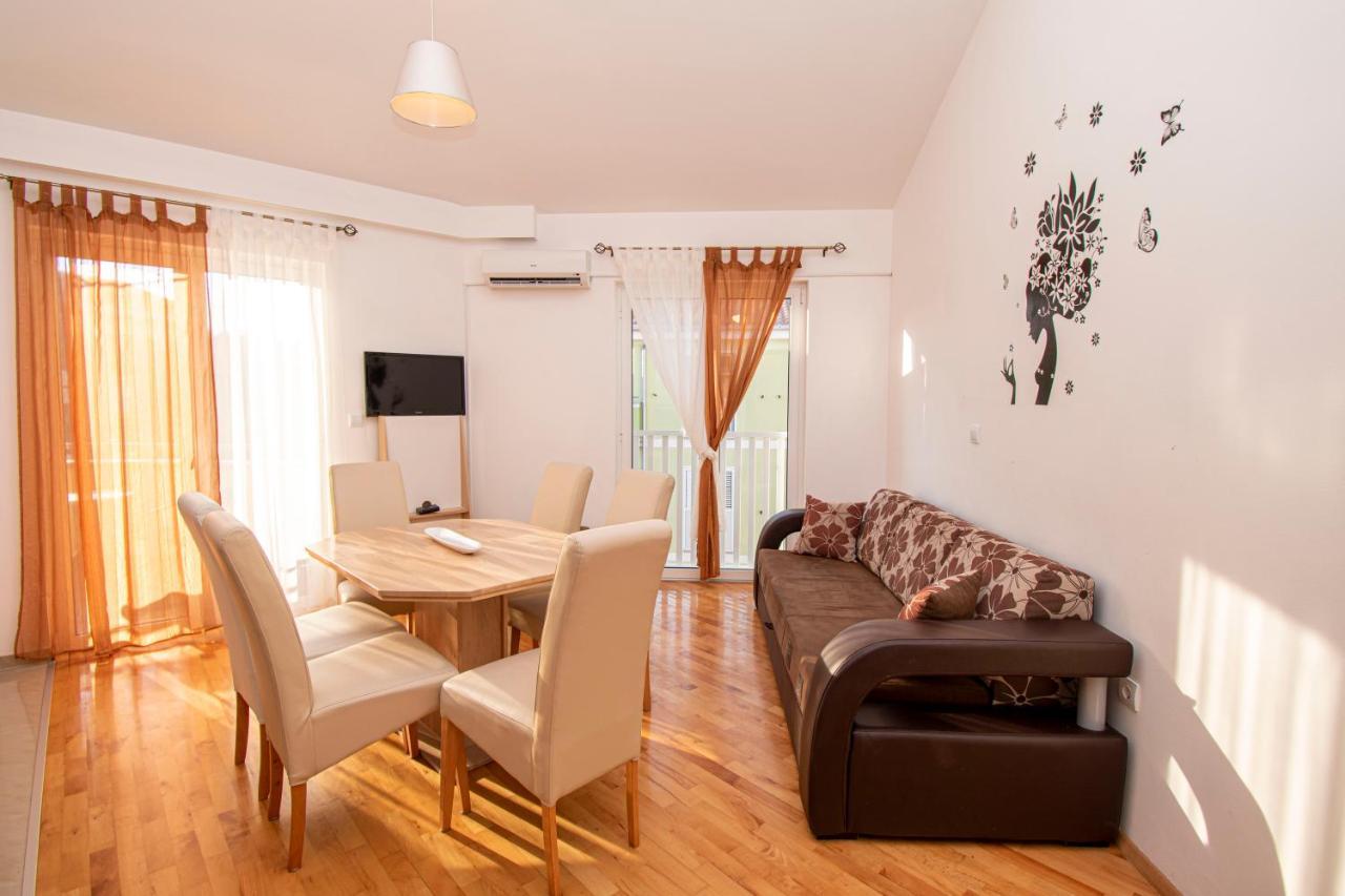 Lotusapart Premantura Extérieur photo